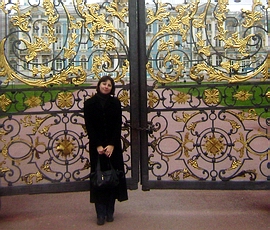 Я у красивейших ворот Екатерининского дворца