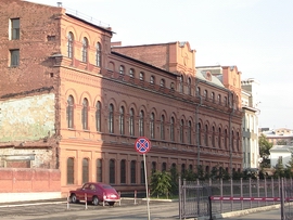Старинное здание на улице Елькина (бывшее НКВД)